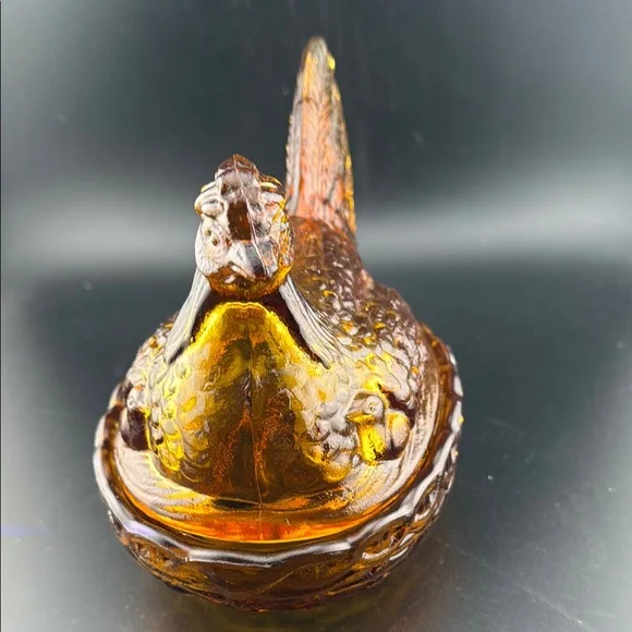 L E Smith Vintage Amber Glass Hen Covered Dish - Picture 4 of 4
